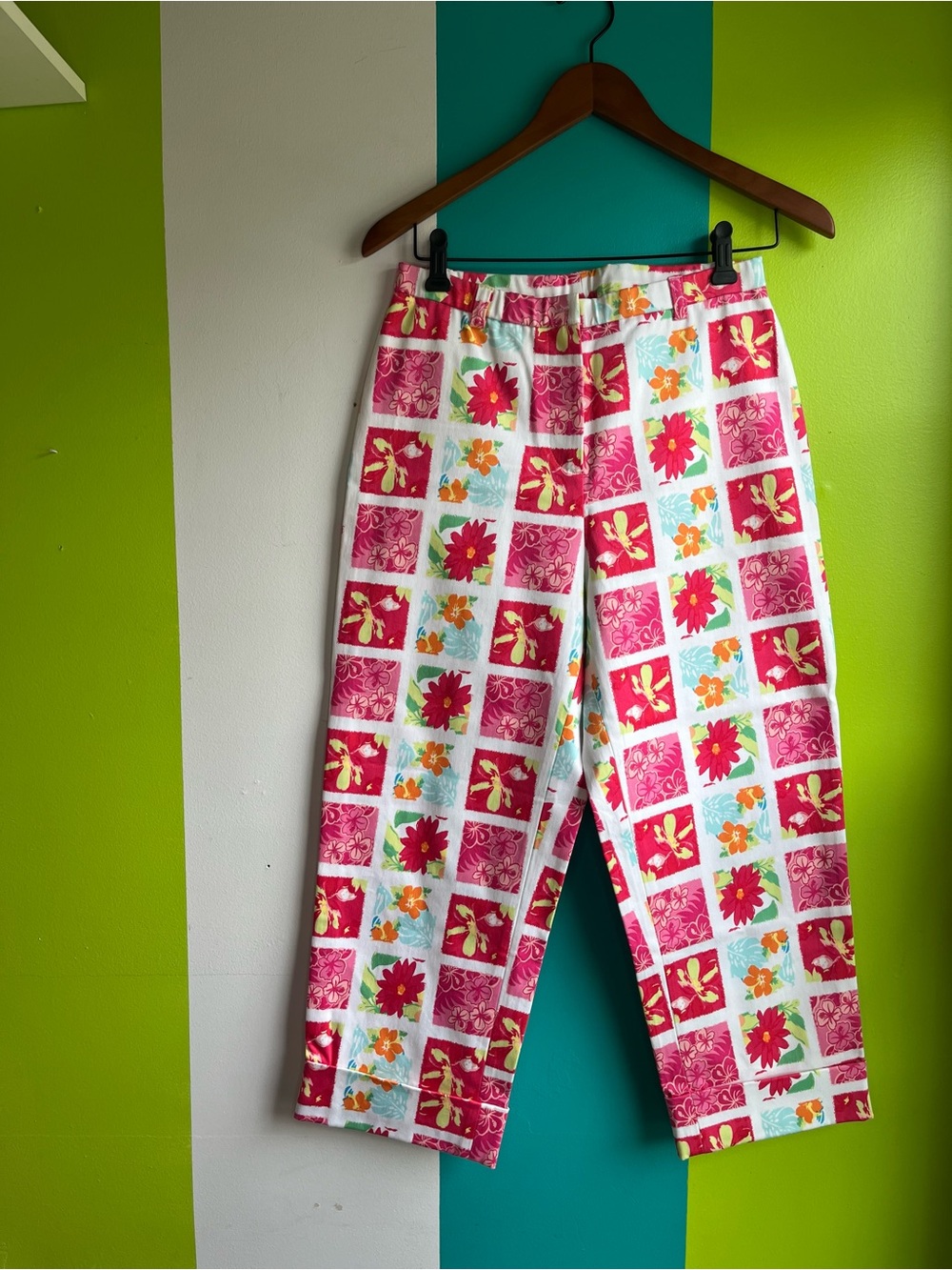 Women’s Floral Patchwork Capris in Pink